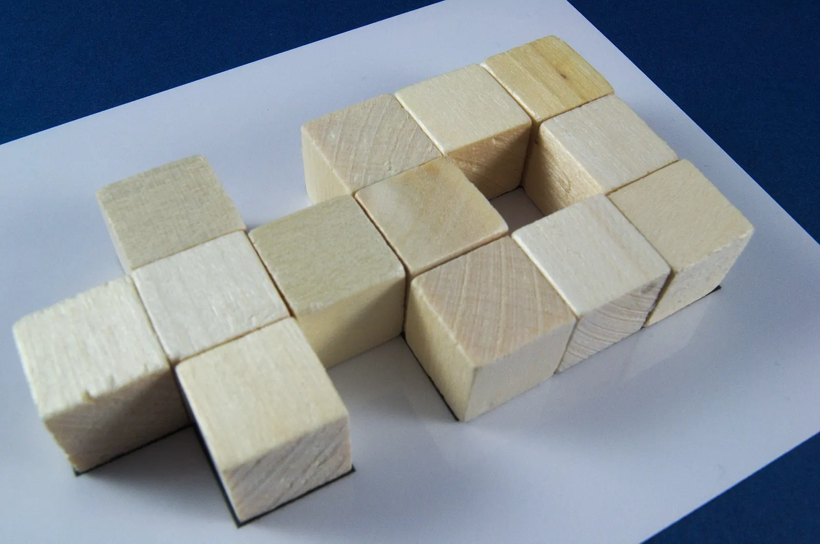 Puzzle de cuburi